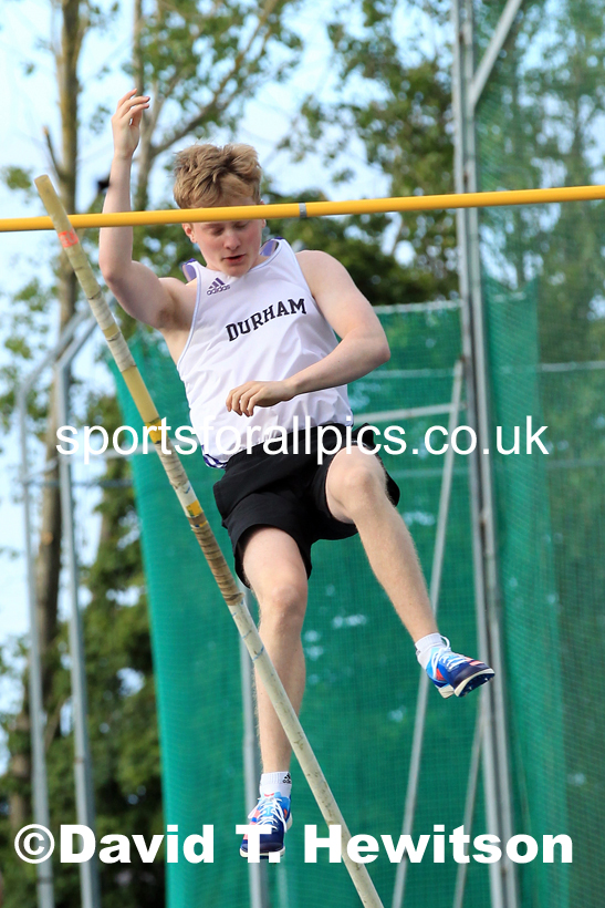 Pole vault, 2022 NEGP Monkton 3, Wednesday, June 8th. Photo: David T. Hewitson/Sports for All Pics